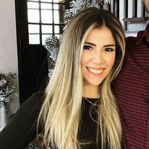 Meet your Posher, Stephanie